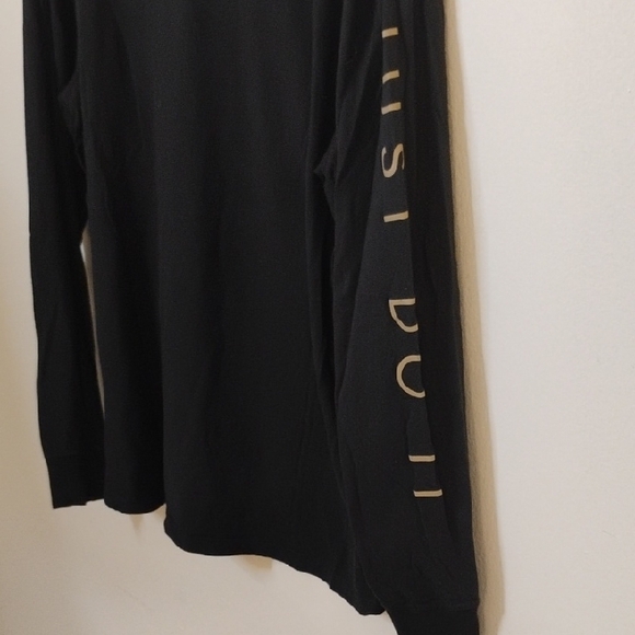 Nike Air Reflective Long Sleeve T-shirt Black/ Metallic Gold Men's Large - Picture 5 of 5